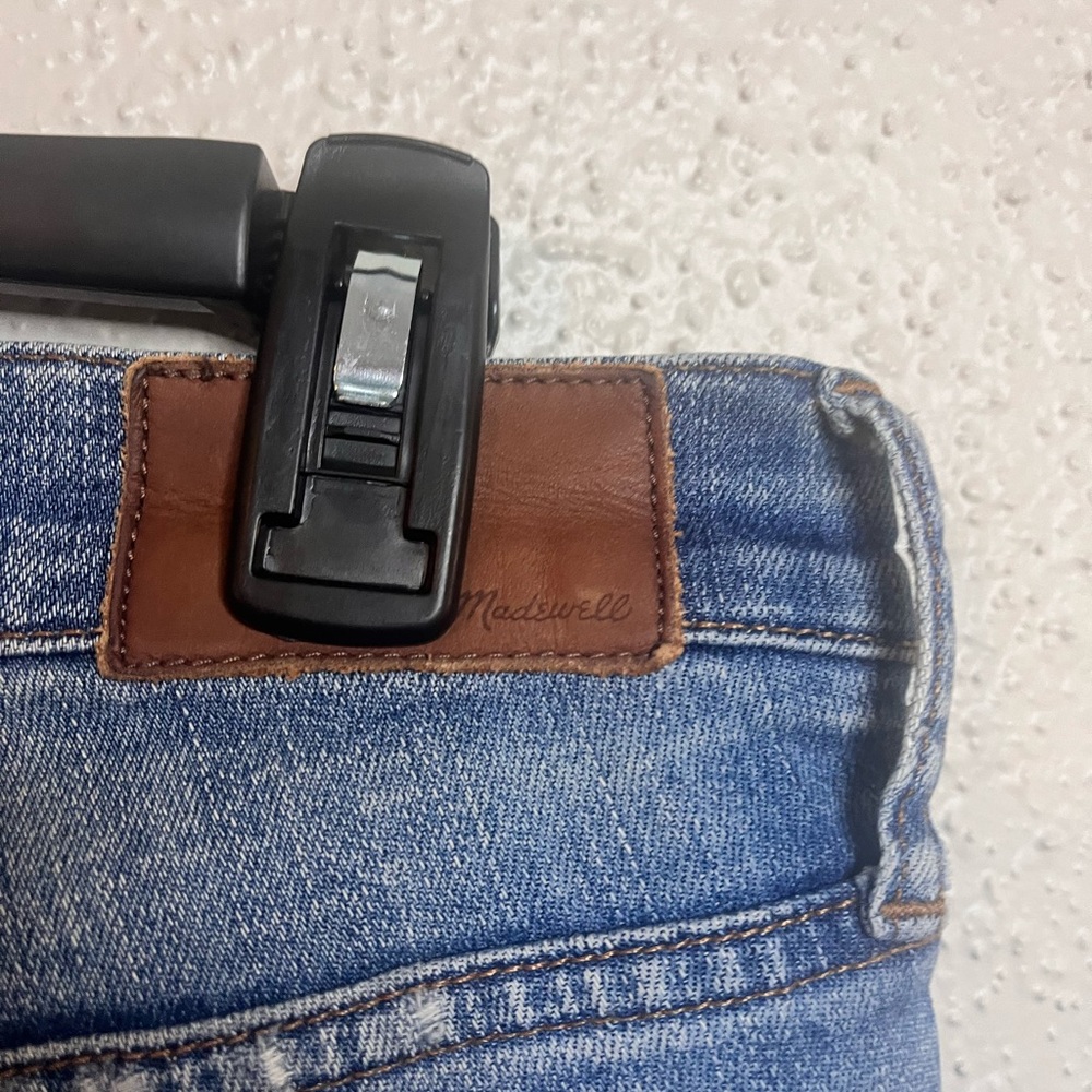 Madewell 9" High-Rise Skinny Jeans in Winifred Wash: Drop-Hem Edition 29 - Picture 13 of 13